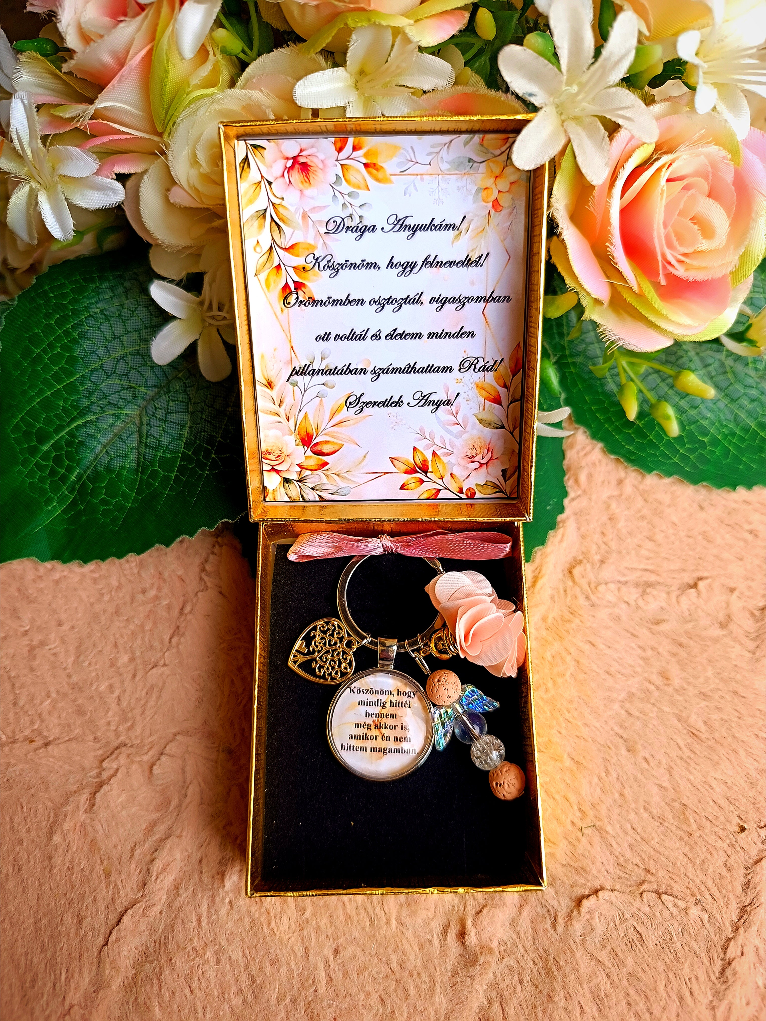 Ajándék esküvőre szülőköszöntő örömanyának